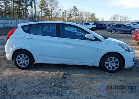 2014 Hyundai Accent Gs z USA, uszkodzony, nr VIN KMHCT5AE4EU155481